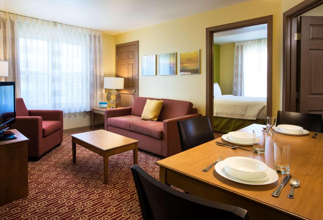 Sonesta Simply Suites Detroit Novi Extérieur photo